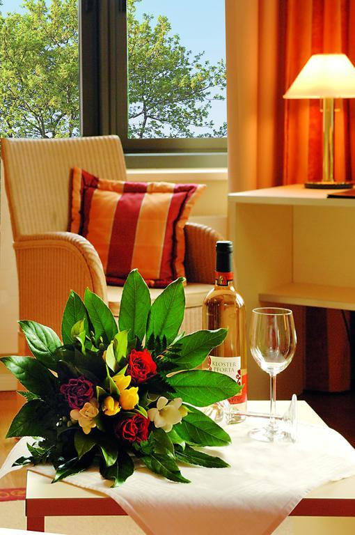 Parkhotel Güldene Berge Weißenfels Habitación foto