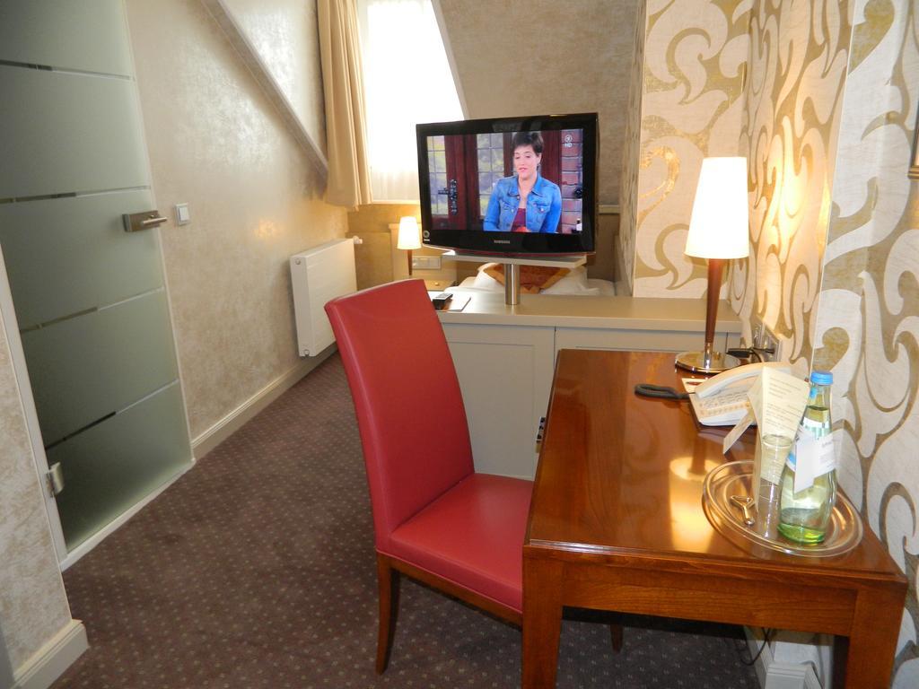 Parkhotel Güldene Berge Weißenfels Habitación foto